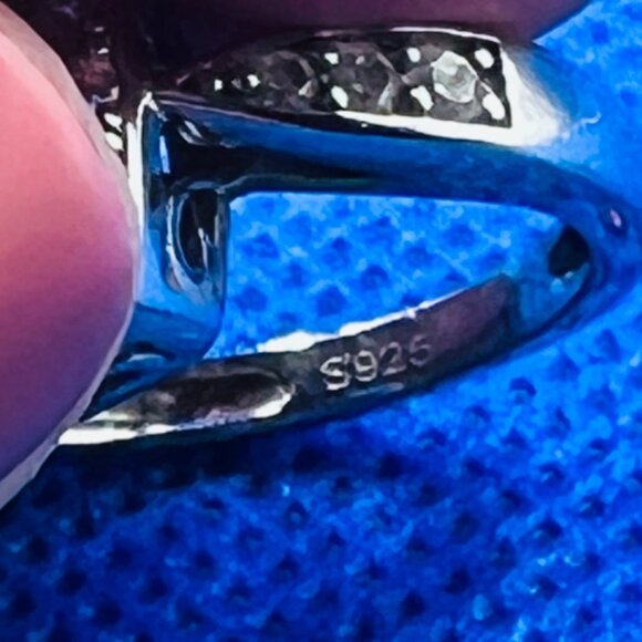 Lavender gemstone Ring, size 5, NWOT .925 sterling silver band - Picture 4 of 7